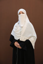 Load image into Gallery viewer, Ruffles Border