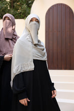 Load image into Gallery viewer, Ruffles Border