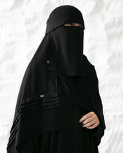 Load image into Gallery viewer, Wide Pleats