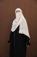 Load image into Gallery viewer, Ruffles Border
