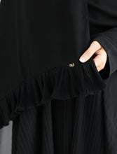 Load image into Gallery viewer, TBC Scarf
